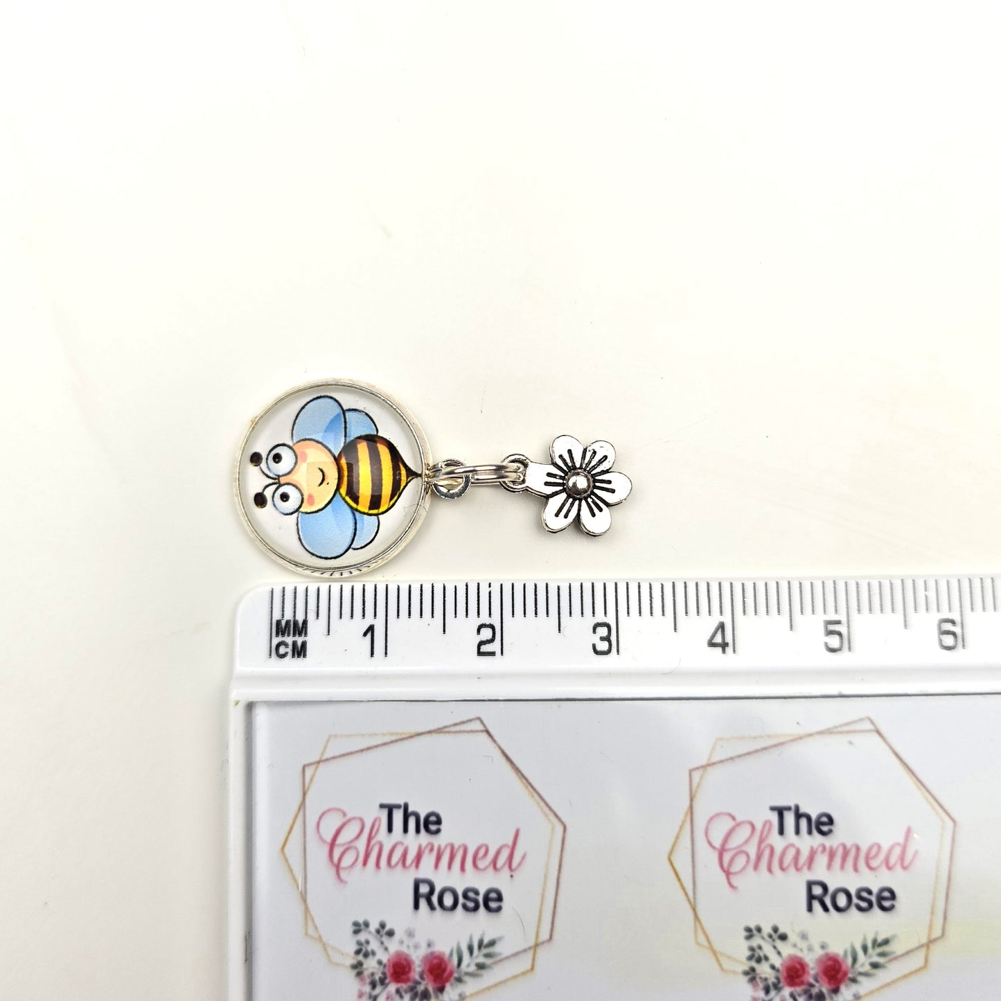 Sweet bee & flower charm dangly