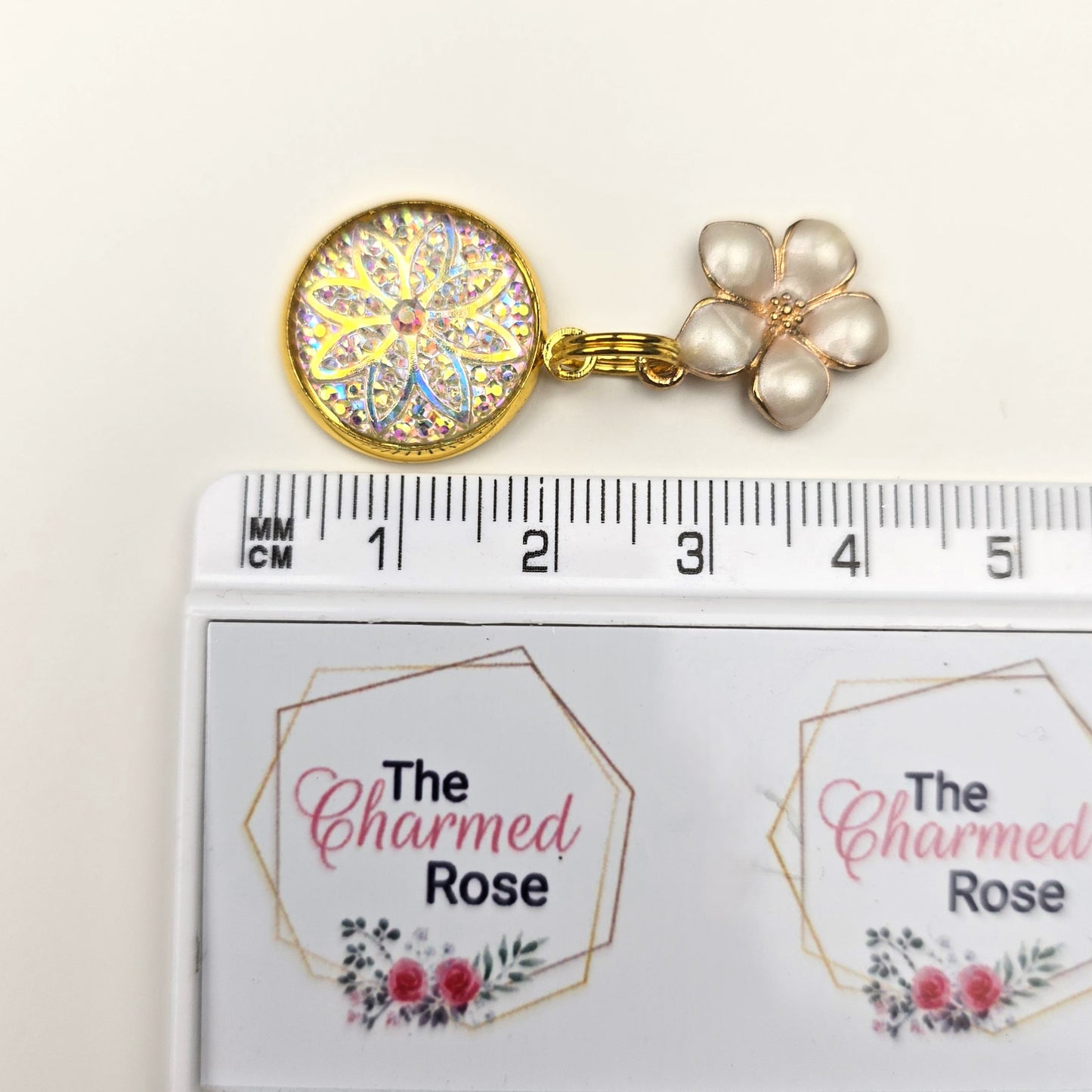 Pretty white flower Charm Dangly