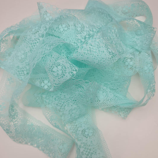 Special buy pretty lace 8m - mint green