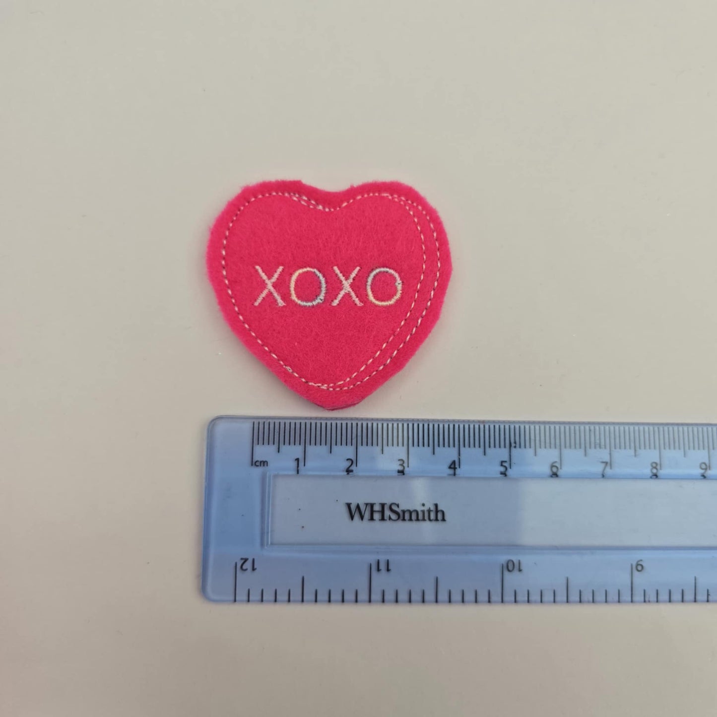 Pink xoxo love heart feltie