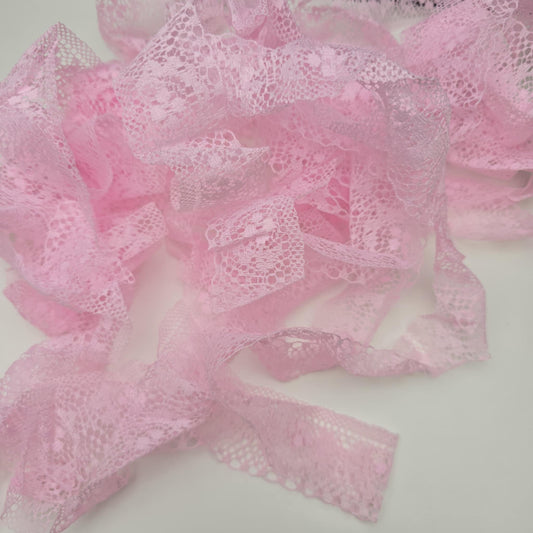 Special buy pretty lace 8m - Baby pink