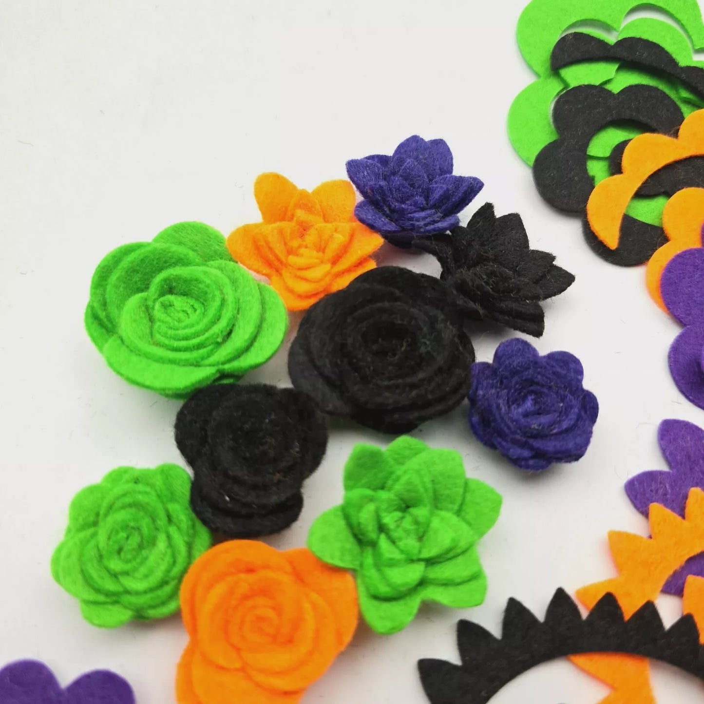 Felt Rolled Flowers - Halloween Mix - Pack Of 10 Unrolled